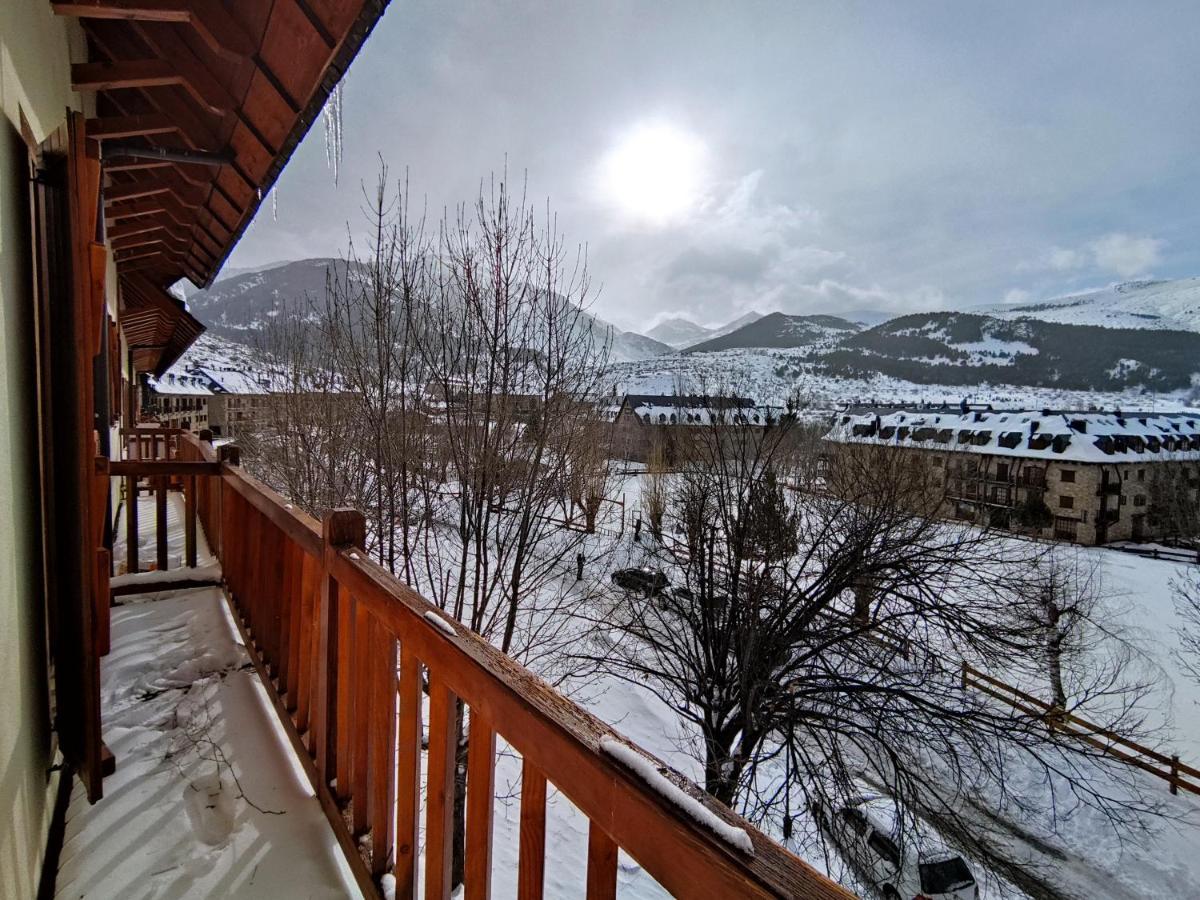 Unique Experience - Boi-Tauell Apartment Pla de l'Ermita Esterno foto